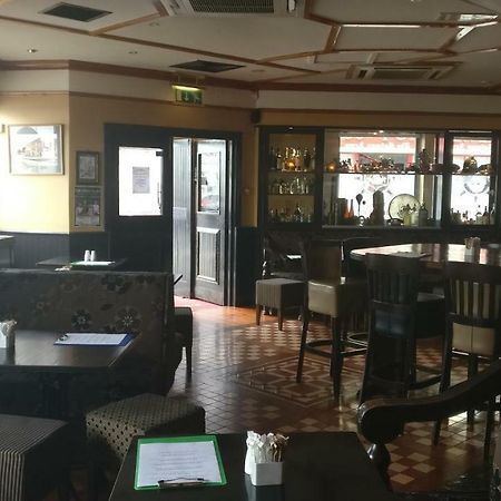 Galway Arms Inn מראה חיצוני תמונה
