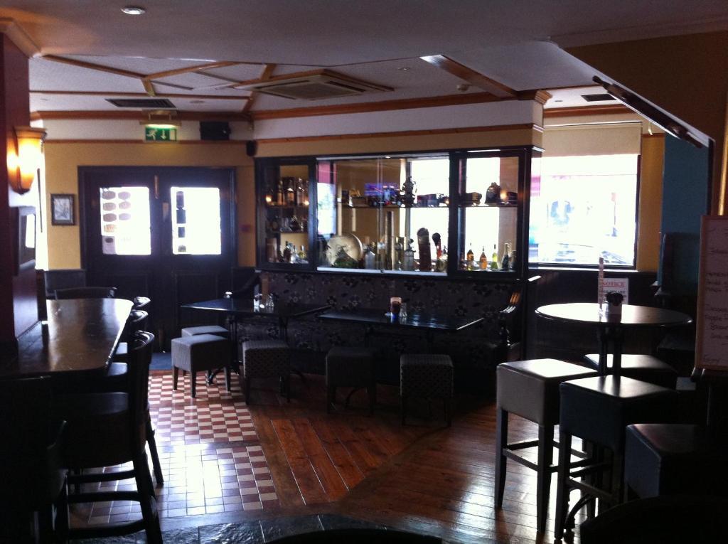Galway Arms Inn מראה חיצוני תמונה