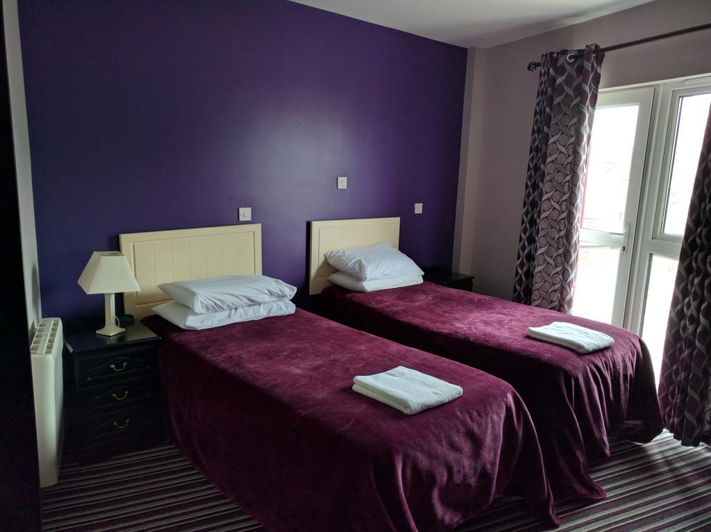 Galway Arms Inn מראה חיצוני תמונה